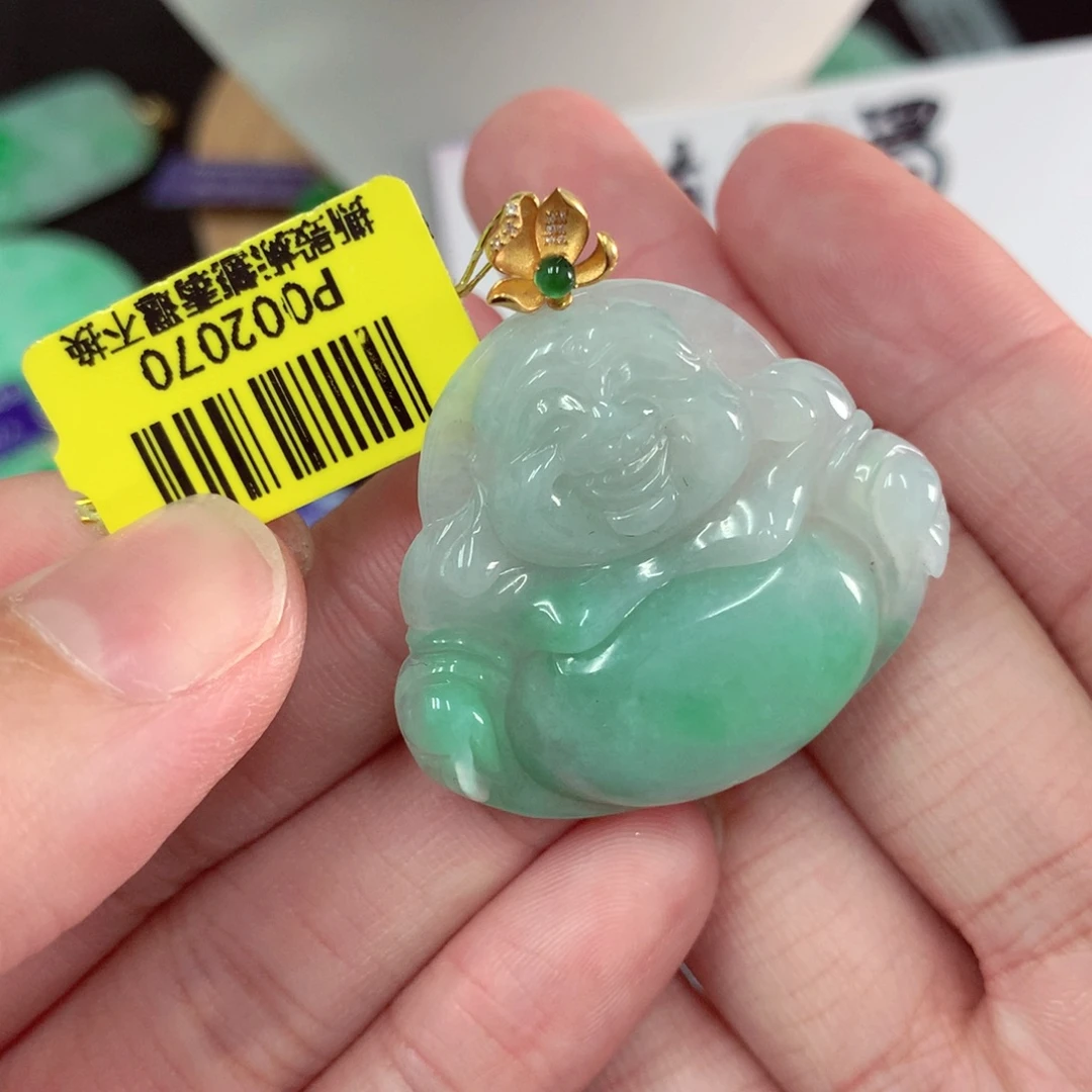 颈饰18K金镶嵌翡翠