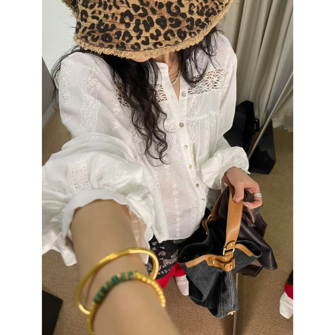 给我迷住了d法式慵懒重工刺绣镂空衬衫！夏能防晒秋冬内搭宽松版