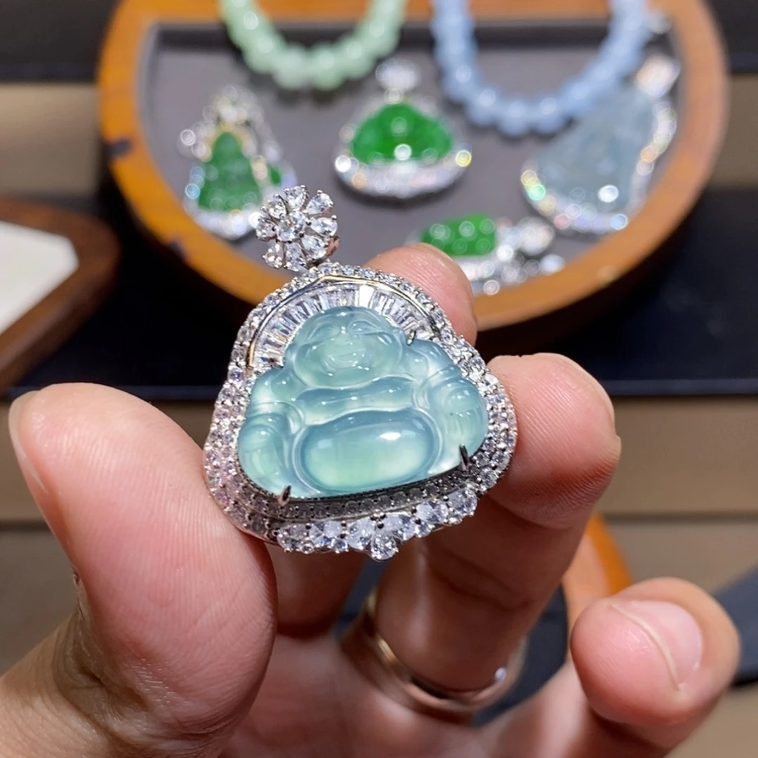 颈饰未镶嵌翡翠佛公