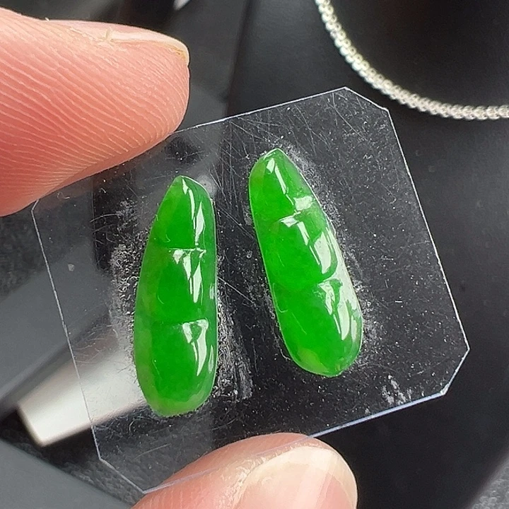 翡翠未镶嵌颈饰豆子15.7