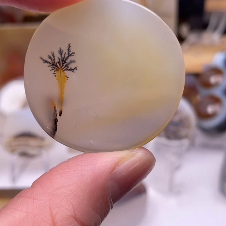 狼***子玛瑙/玉髓未镶嵌吊坠(不含链)