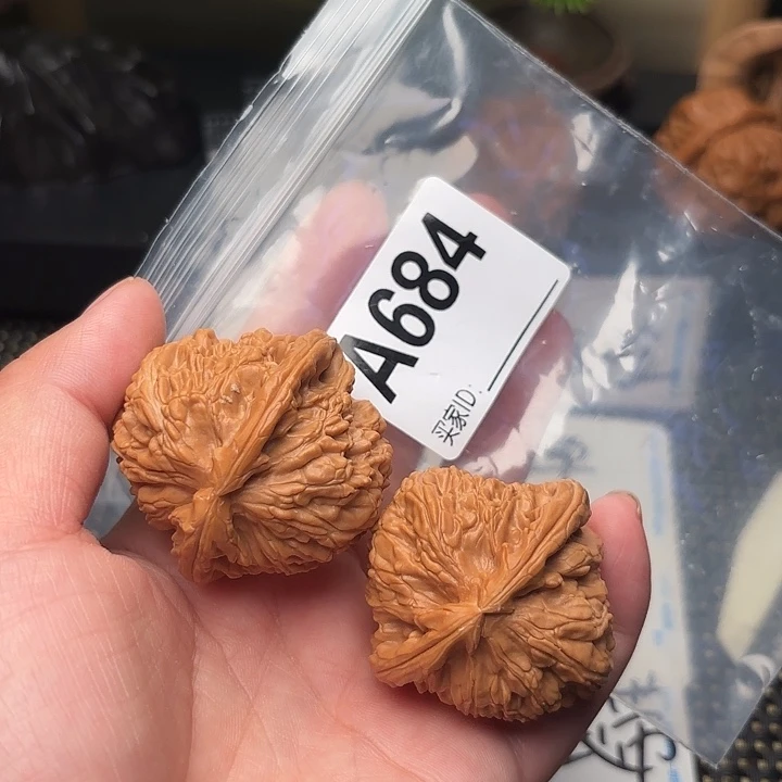 把件桃核核桃白是你43