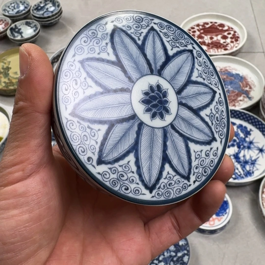 摆件青花芭蕉叶盖置