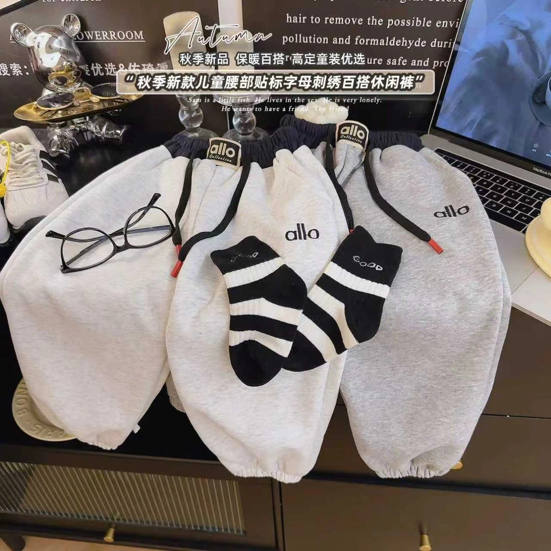 儿童拼色刺绣字母休闲卫裤儿童撞色束脚裤男女童休闲裤
