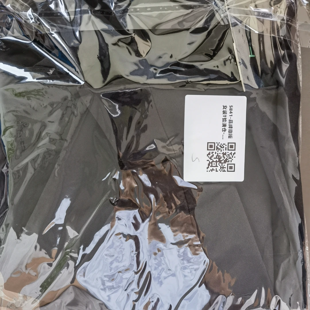 5841-品牌撤柜女装T恤清仓-冯丽丽好物