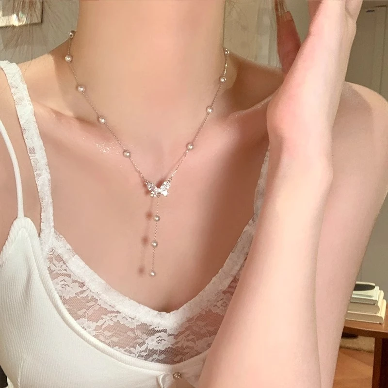 铜合金项链  轻奢满天星蝴蝶曼塔玫瑰珠珠项链女小众高级感锁骨链