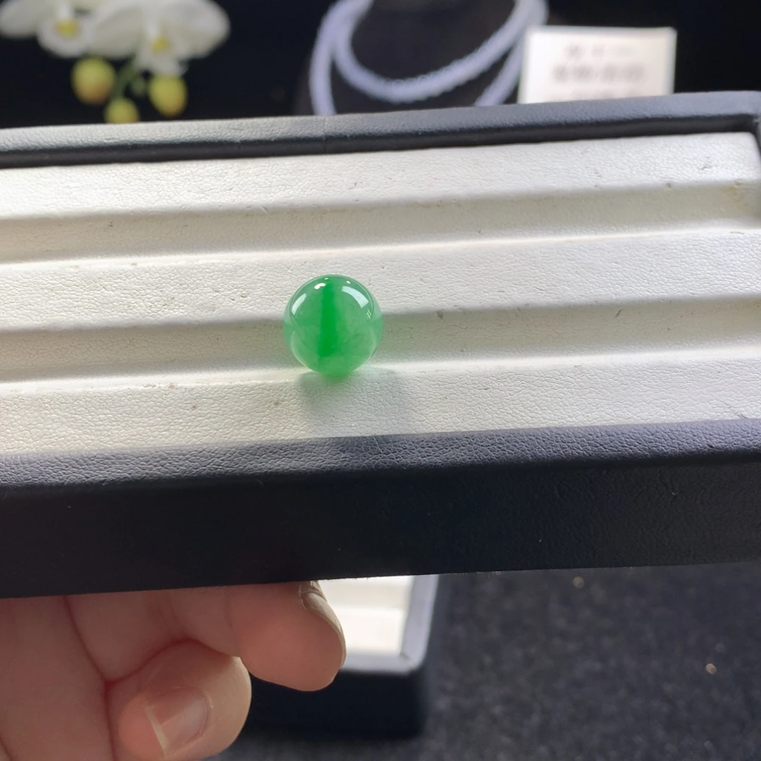 翡翠未镶嵌手串卡12金丝阳绿