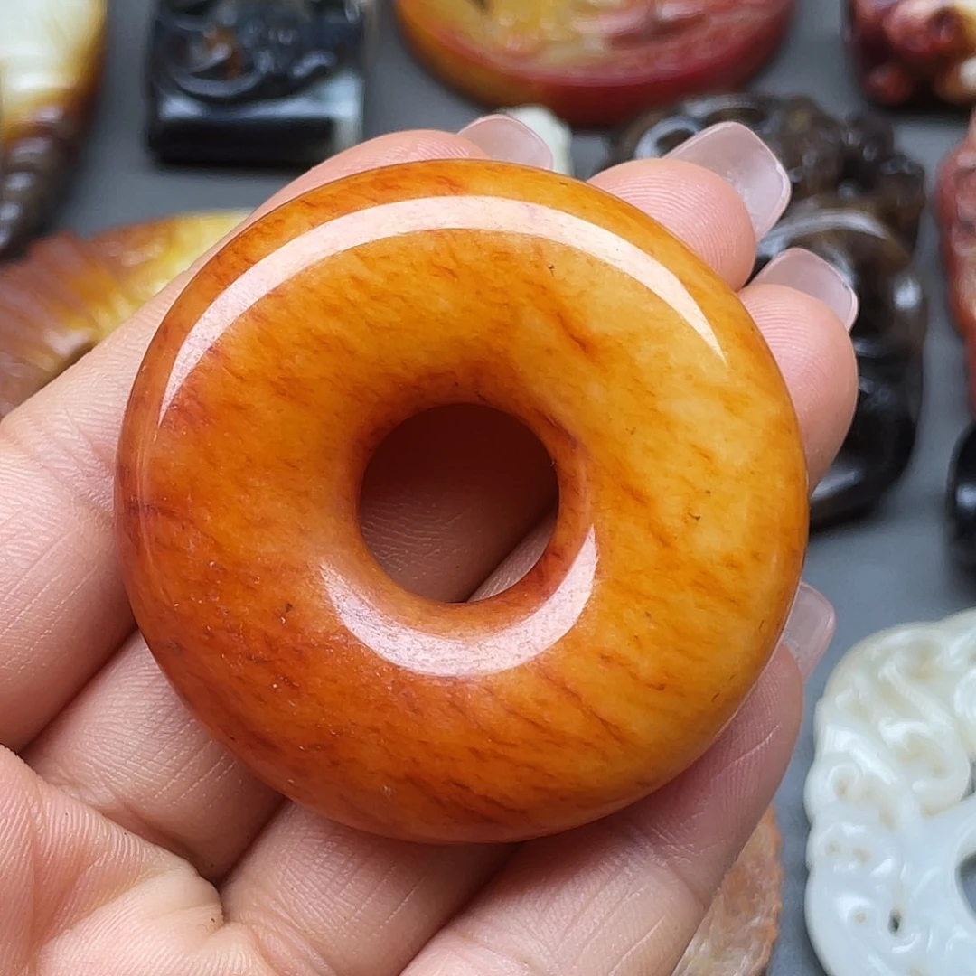 农***庄和田玉未镶嵌颈饰