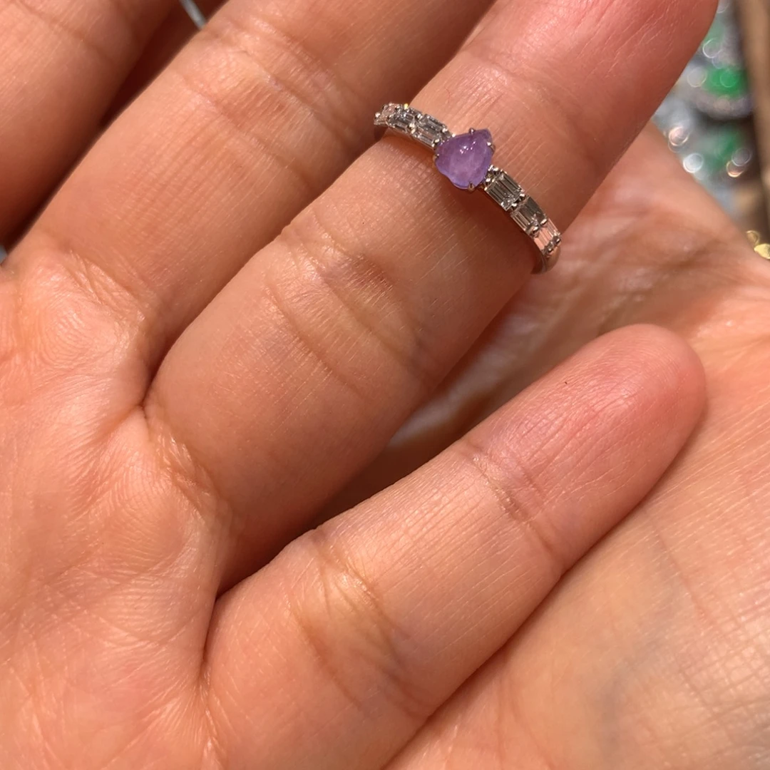 爱***瓜翡翠18K金镶嵌戒指总价1.6万，分单一