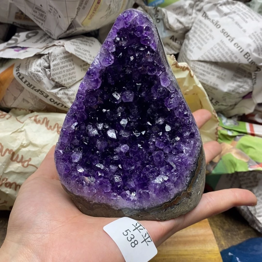 紫晶乌拉圭未镶嵌