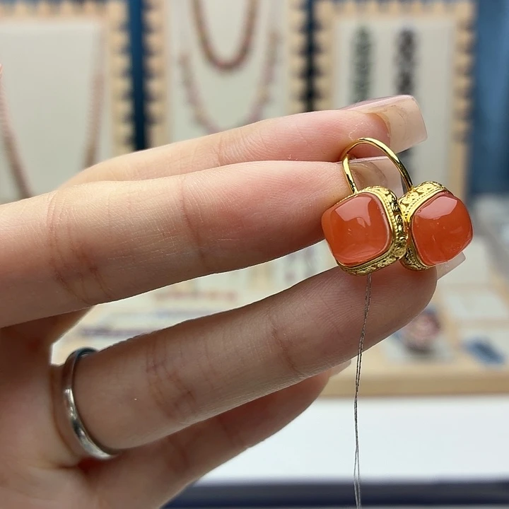 南红玛瑙银S925镶嵌耳饰