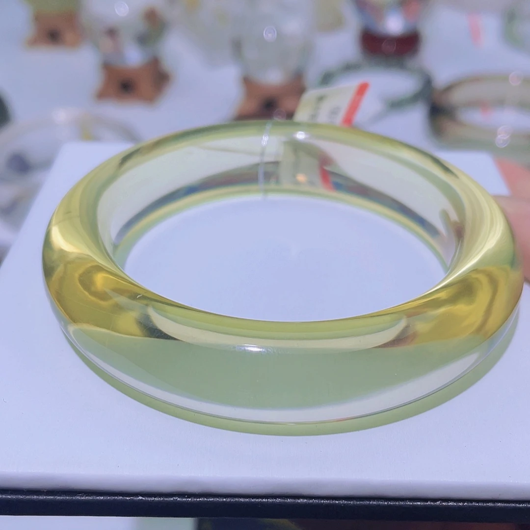 水晶手镯未镶嵌黄水晶