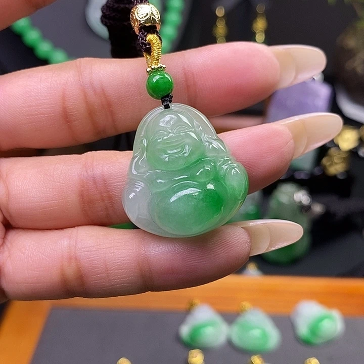 翡翠未镶嵌吊坠(赠链)