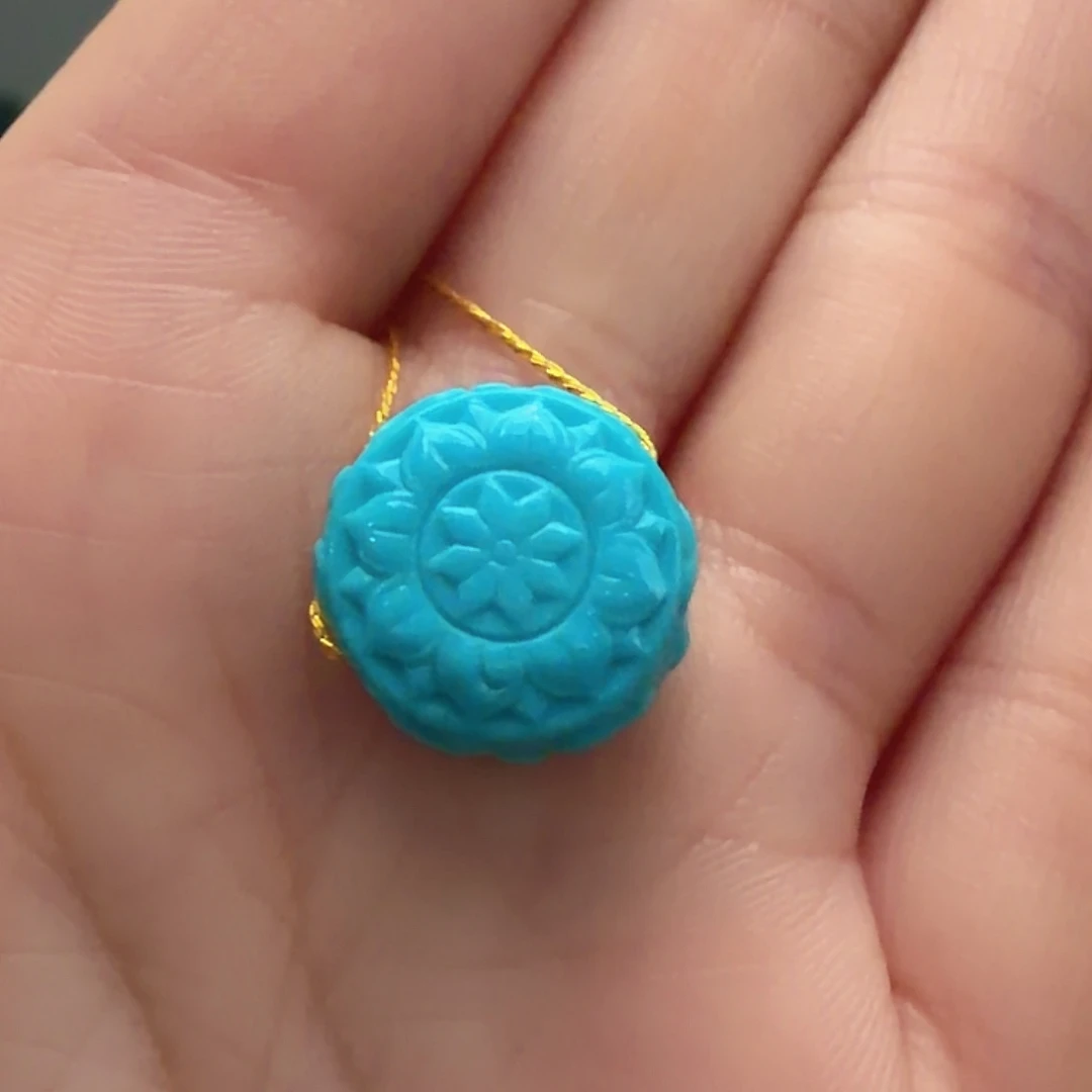 绿松石未镶嵌颈饰