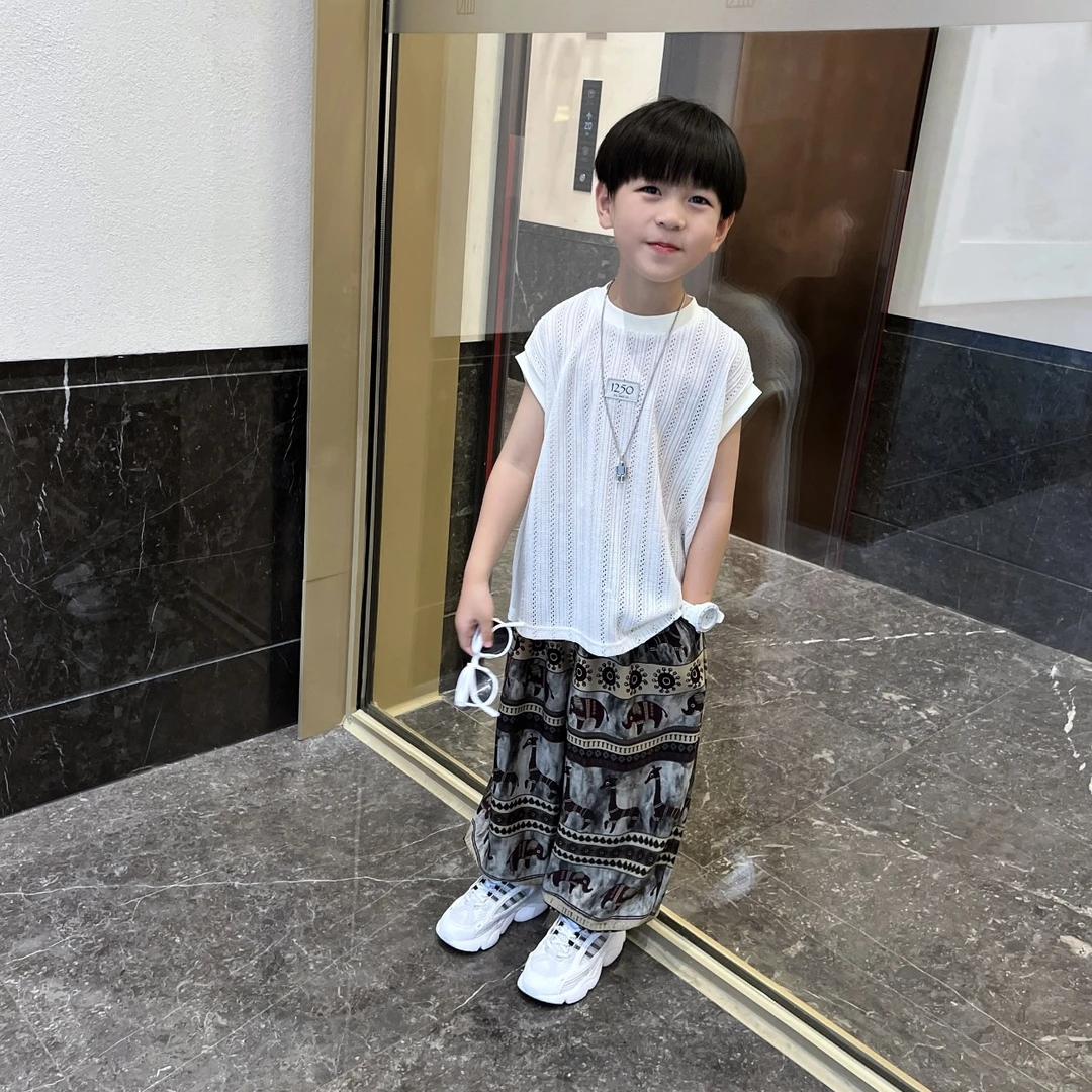 男童夏季薄款纯色背心2025新款中童休闲运动无袖T恤男孩宽松坎肩