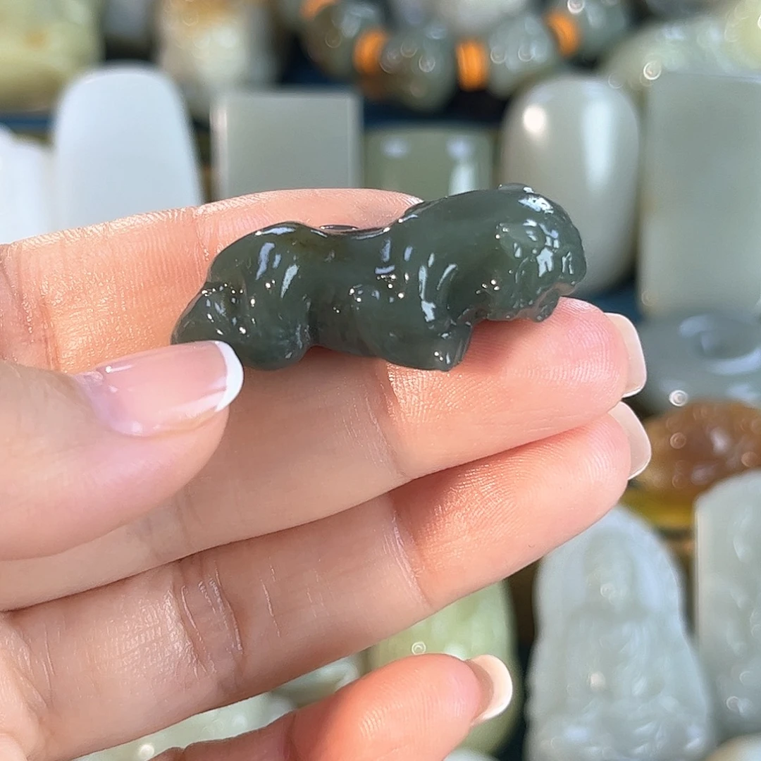 和田玉（糖玉）未镶嵌颈饰