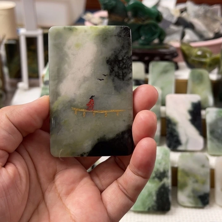 独山玉颈饰合金风**淡