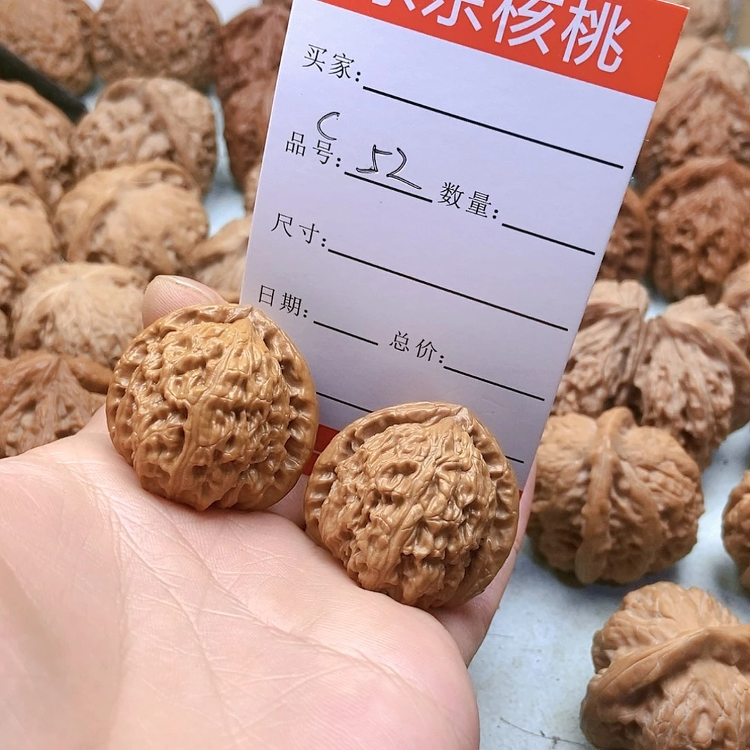 把件桃核I****N52号全品三角白32尺