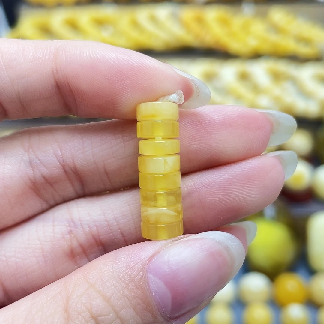 未镶嵌蜜蜡裸石7.5*2.5mm隔片瑕疵