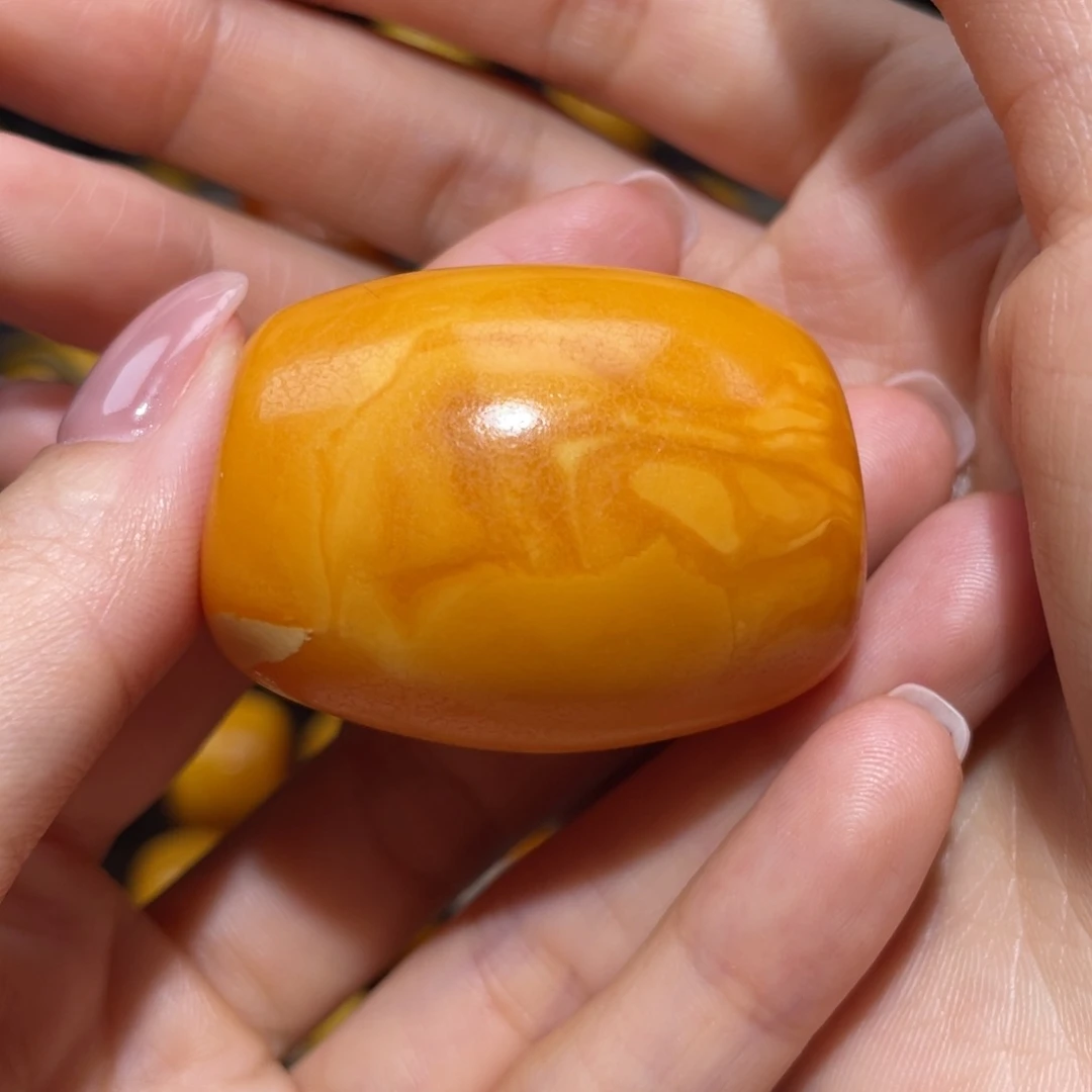 【闪购商品】琥珀裸石未镶嵌马蹄