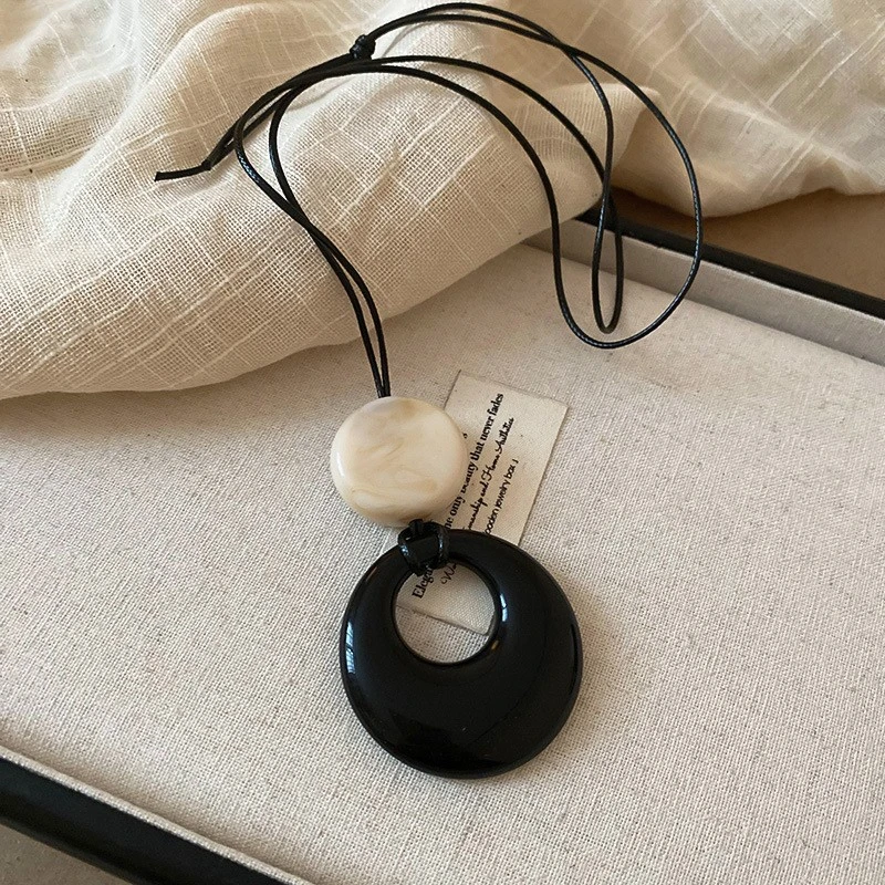 非金属仿珍珠皮质项链 P&C studio 几何个性简约联项链