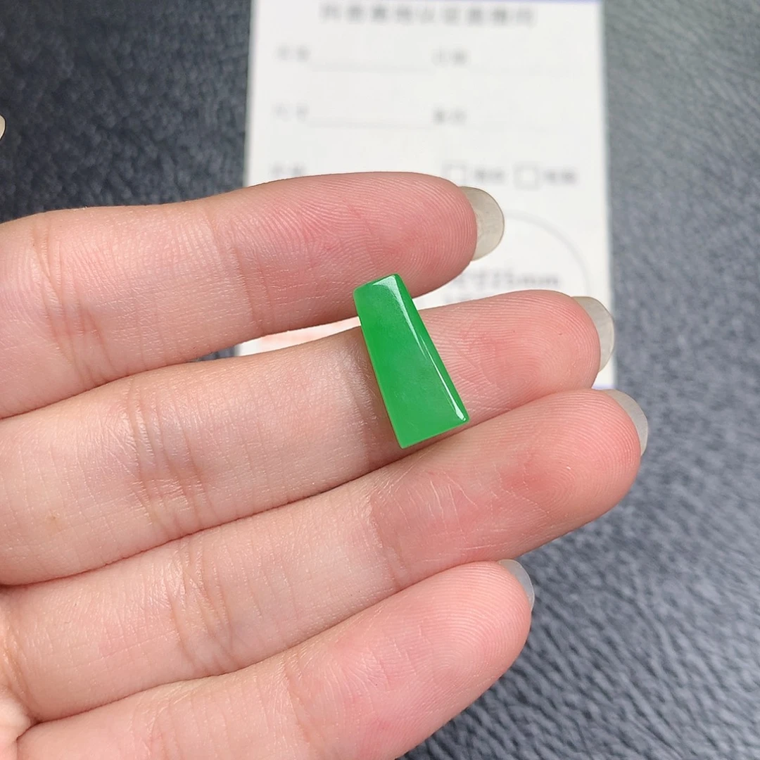 翡翠未镶嵌颈饰天然缅甸a货翡翠无事牌