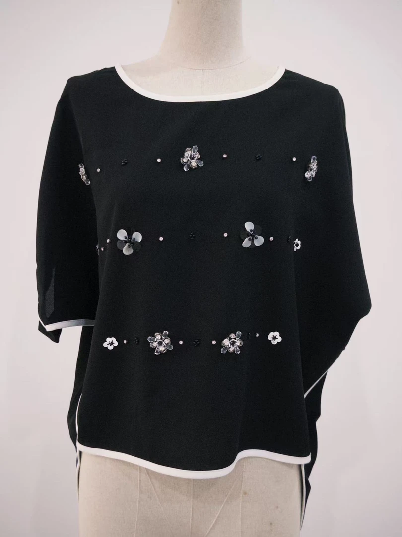 夏季宽松圆领上衣