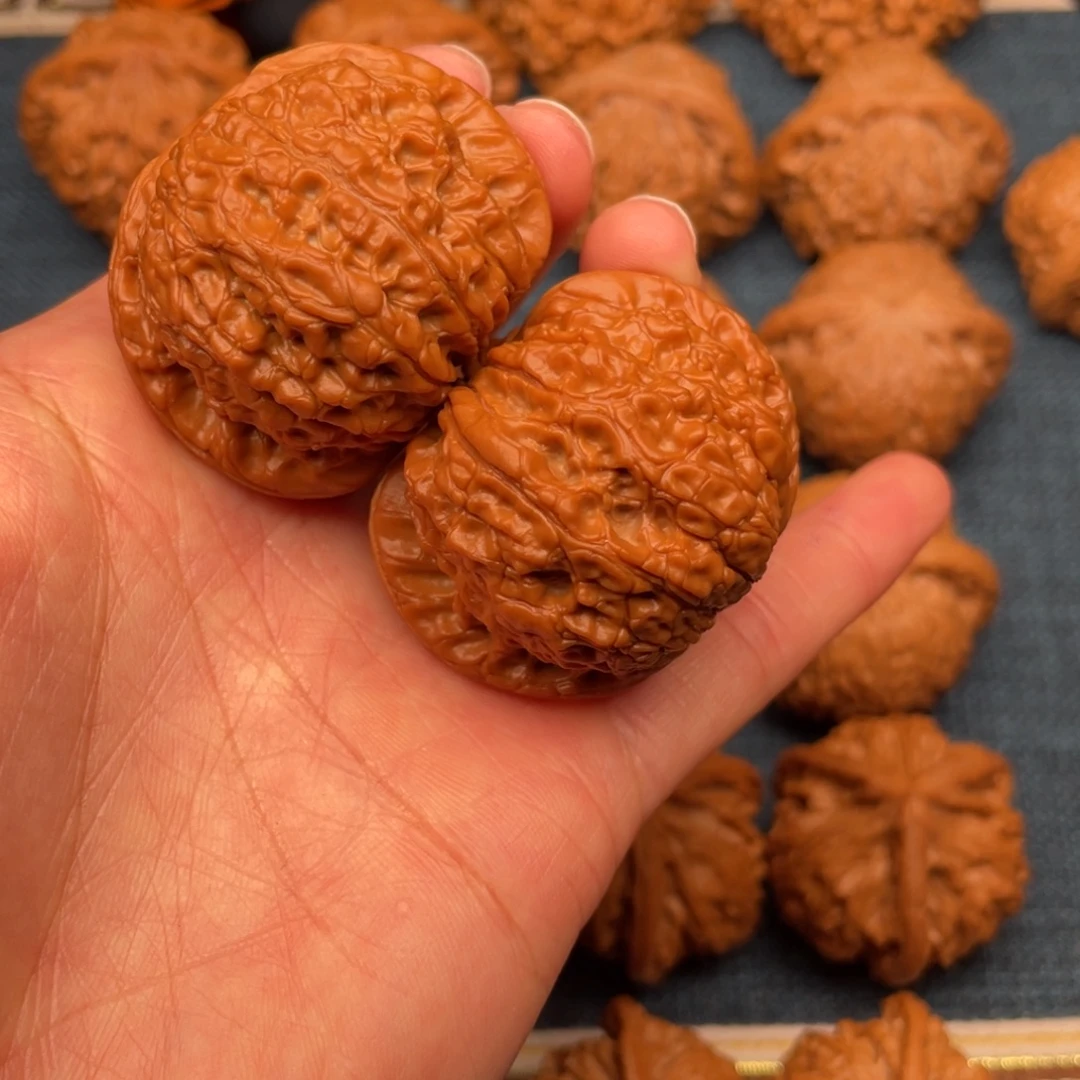 岁***月把件文玩核桃43全品毕业大肚血麒麟