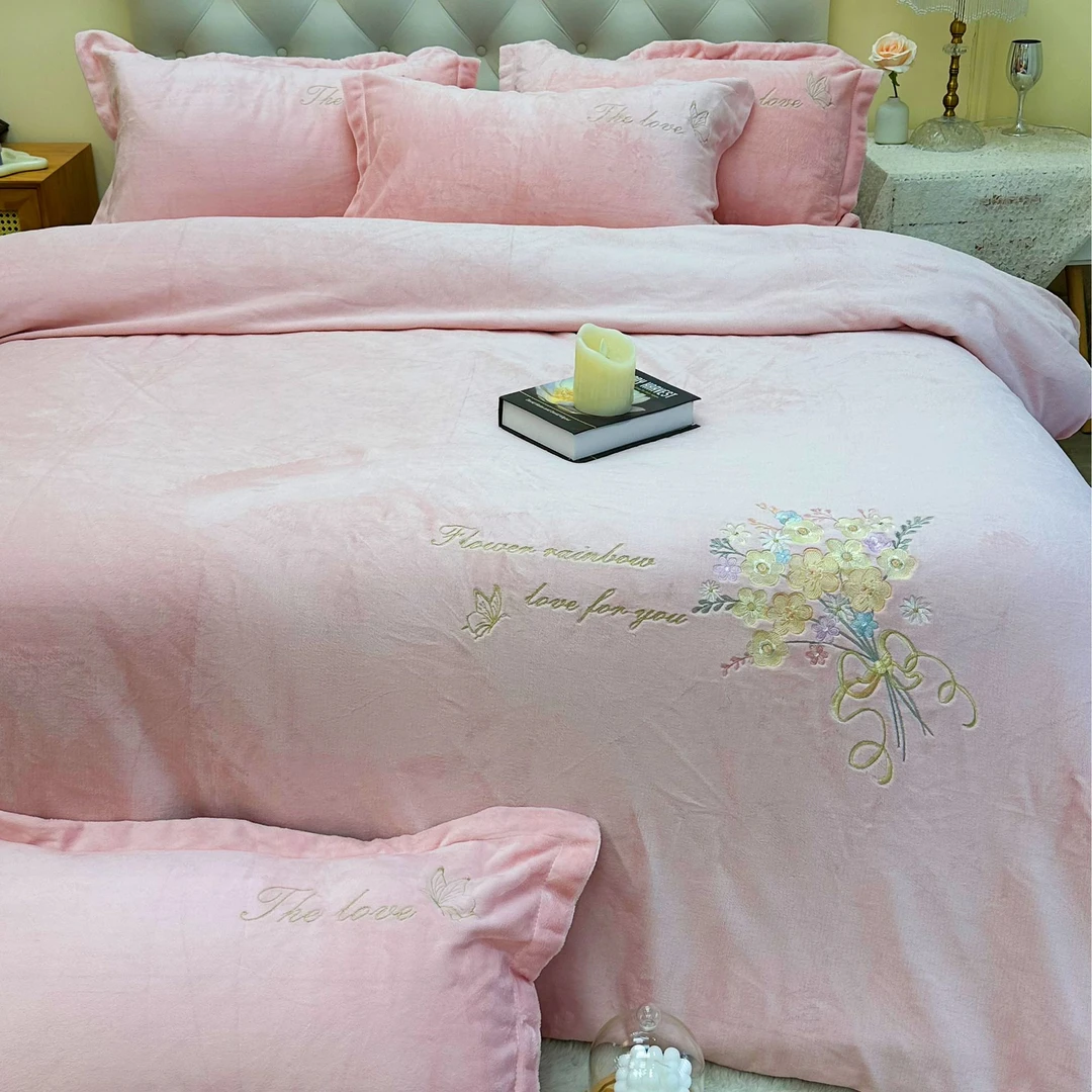 高克重加厚保暖刺绣款牛奶绒四件套 SY金枝玉叶 粉色