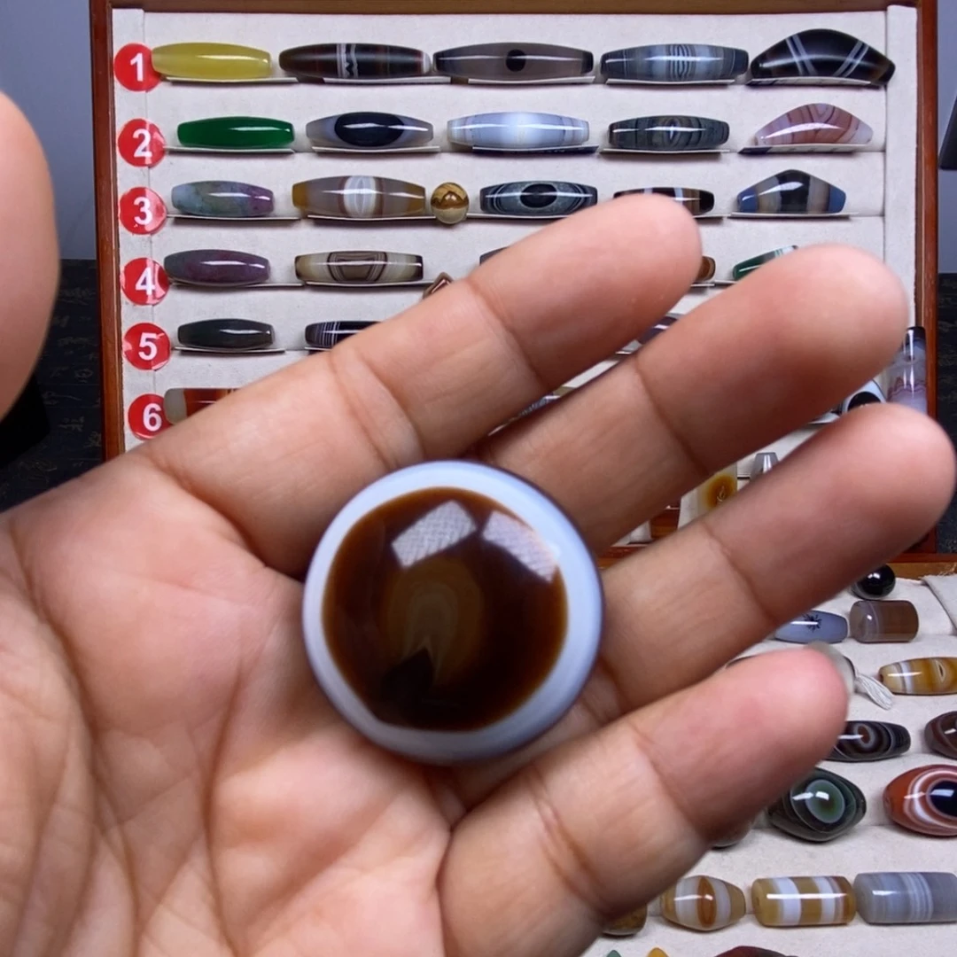 未镶嵌玛瑙/玉髓珠宝奇石瓜**花