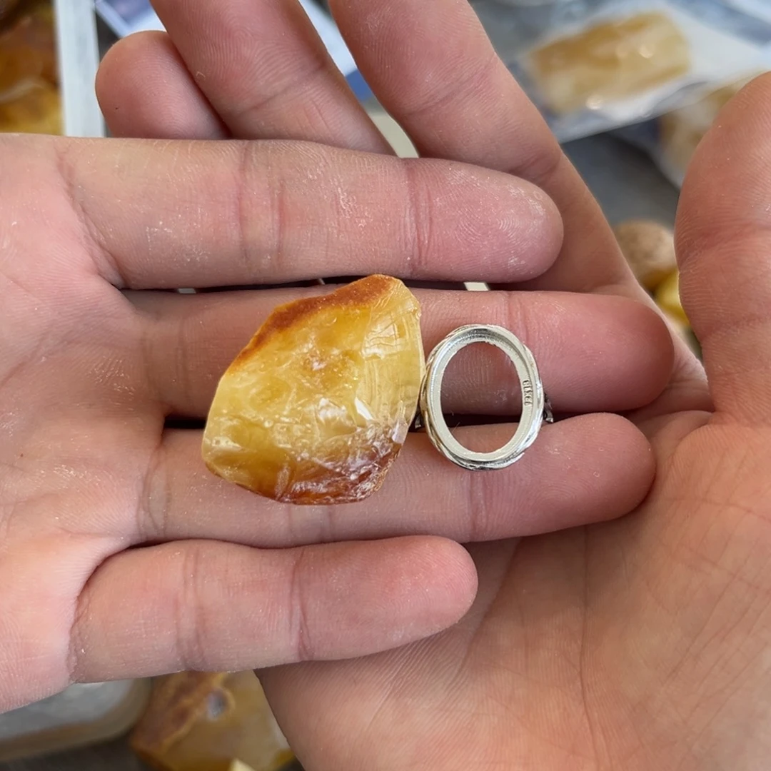 定制蜜蜡银S925镶嵌柯****服定制蜜蜡