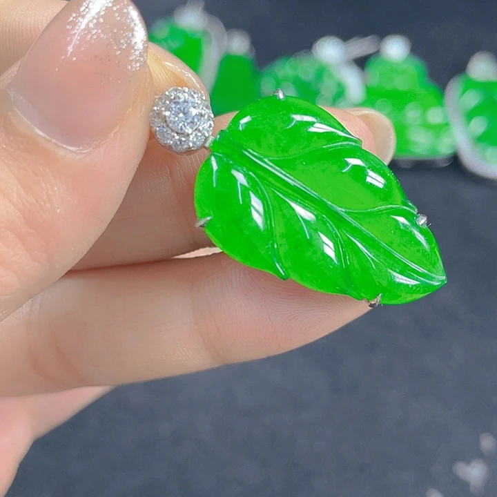 翡翠银S925镶嵌吊坠(不含链)