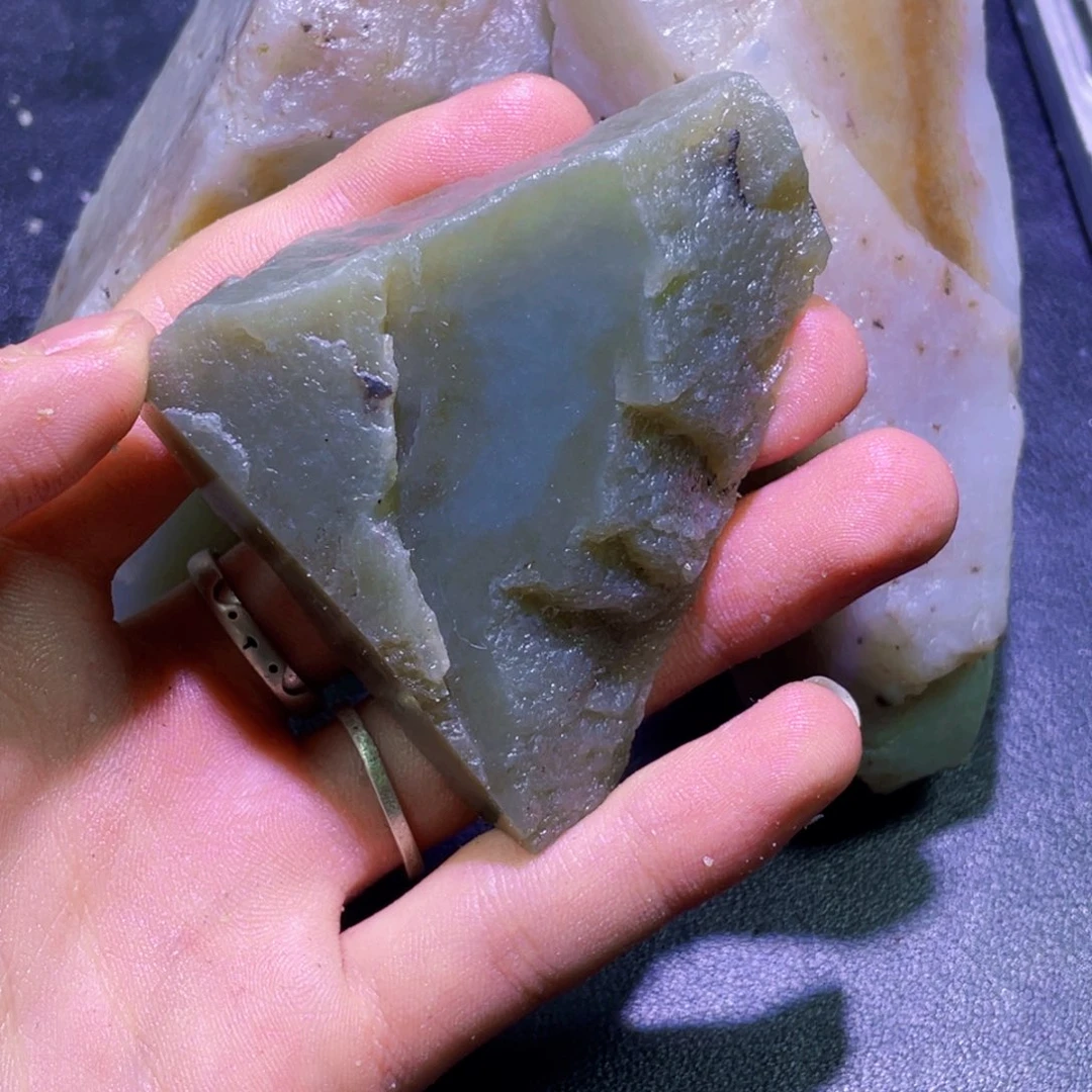 未镶嵌和田玉珠宝半成品