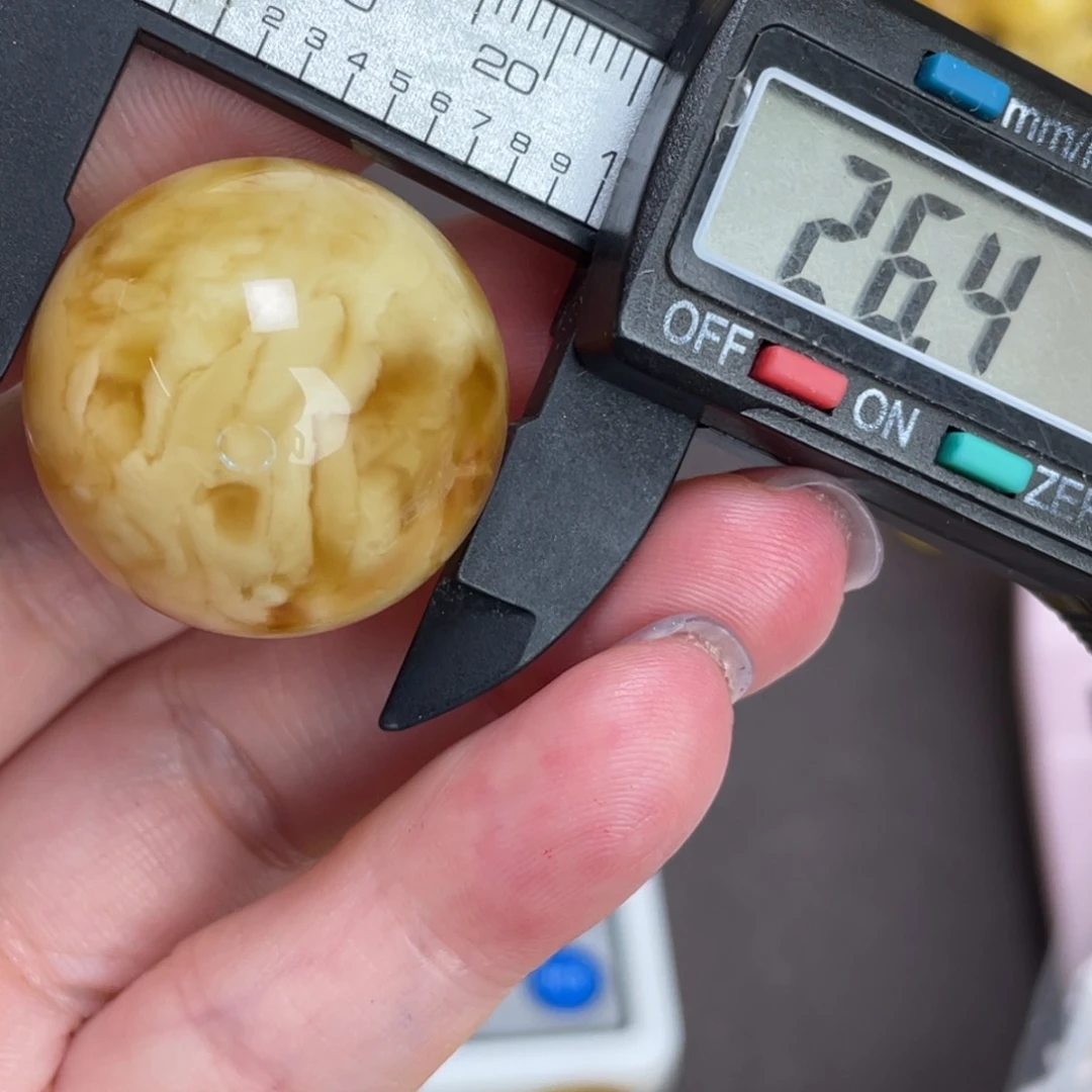 未镶嵌琥珀裸石微瑕19