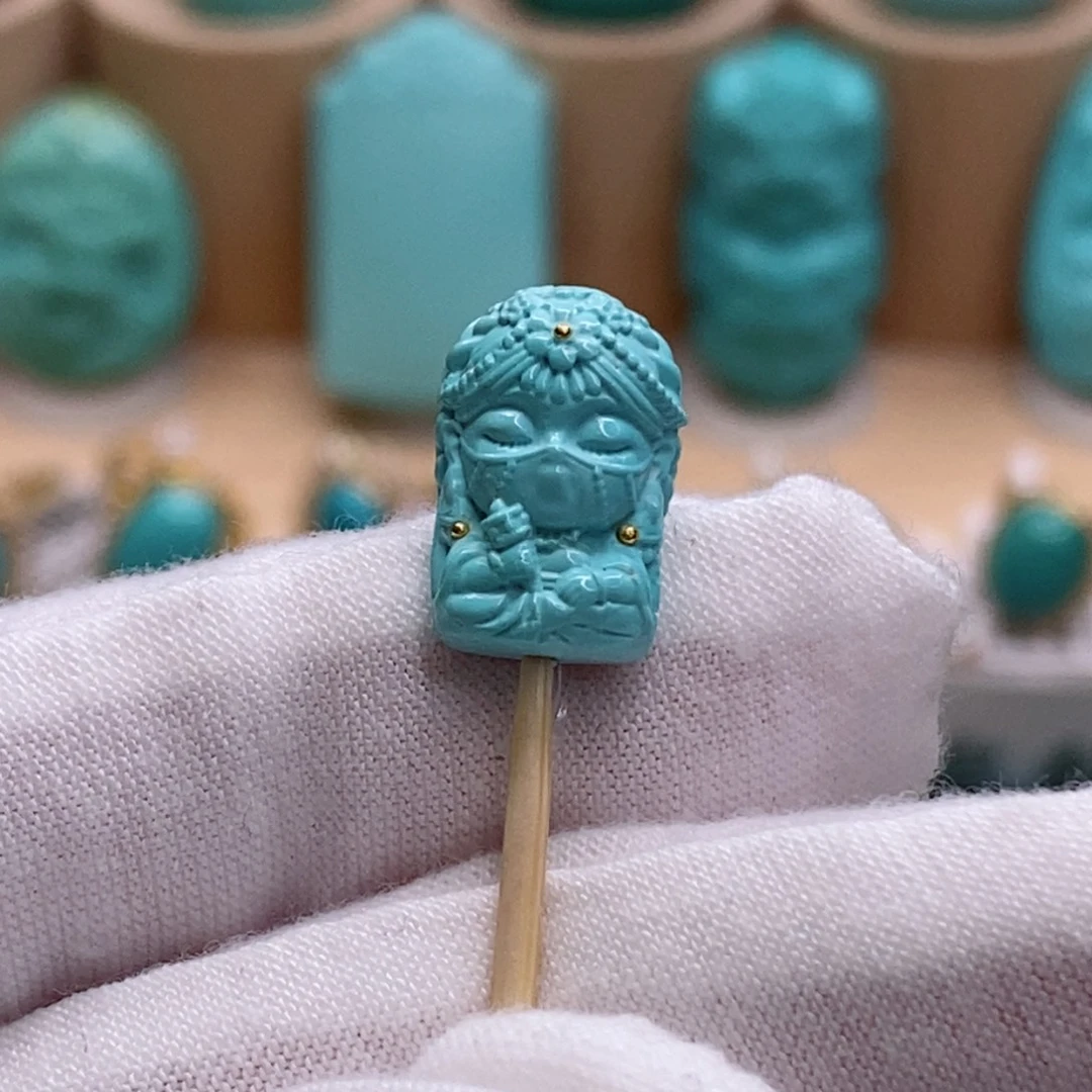 绿松石未镶嵌珠宝奇石