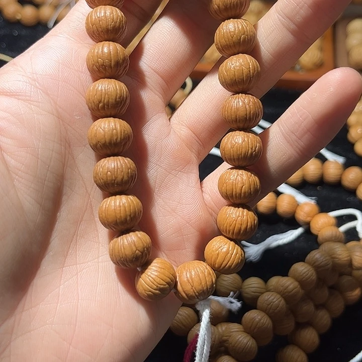 猴头核桃吊坠路****光13同尺土豪手持