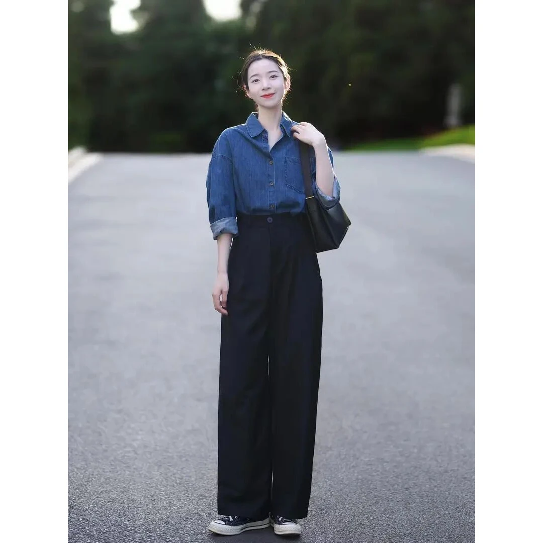 洋气衣服套装女春秋2025气质减龄翻领牛仔长袖衬衫高腰休闲阔腿裤