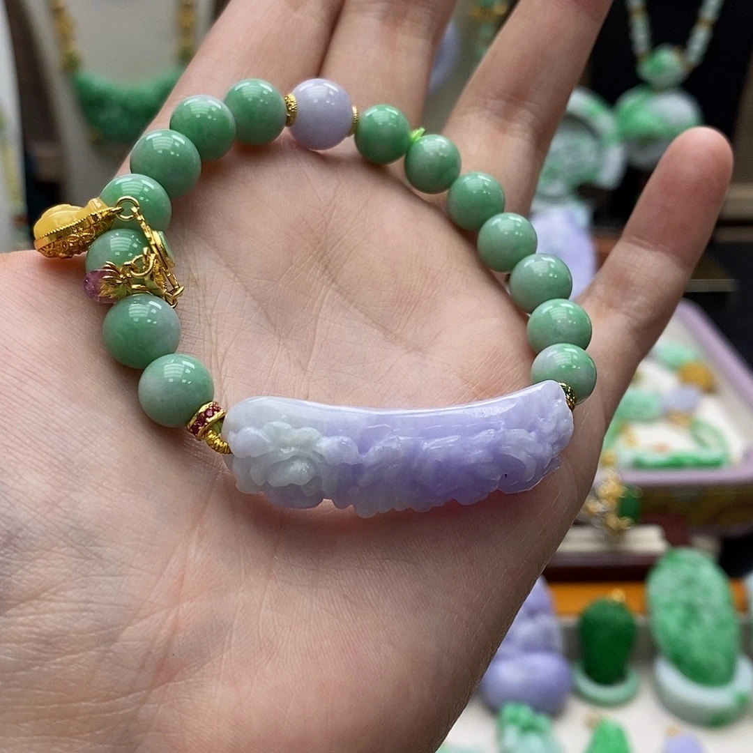 翡翠未镶嵌颈饰手链