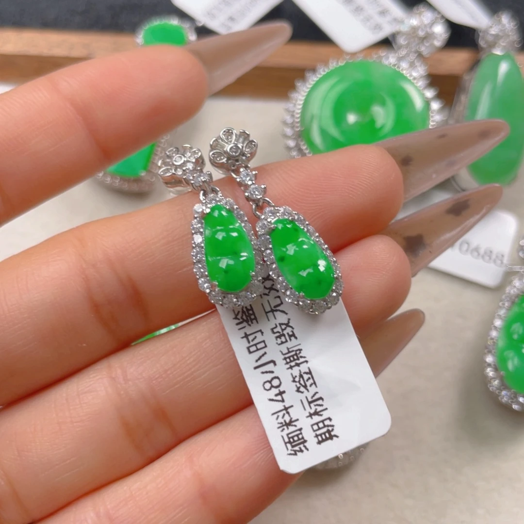翡翠耳饰银S925镶嵌翡翠