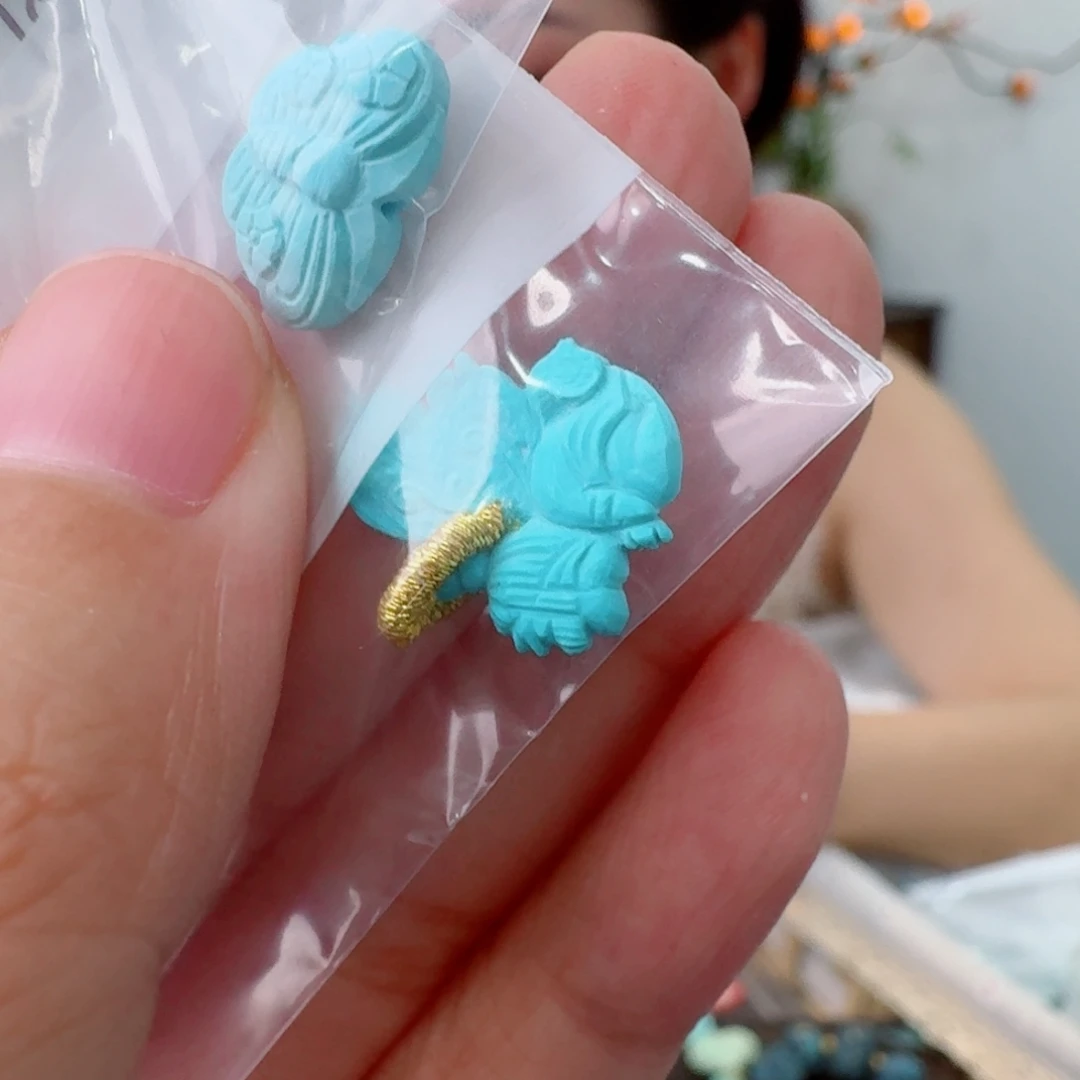未镶嵌绿松石珠宝奇石