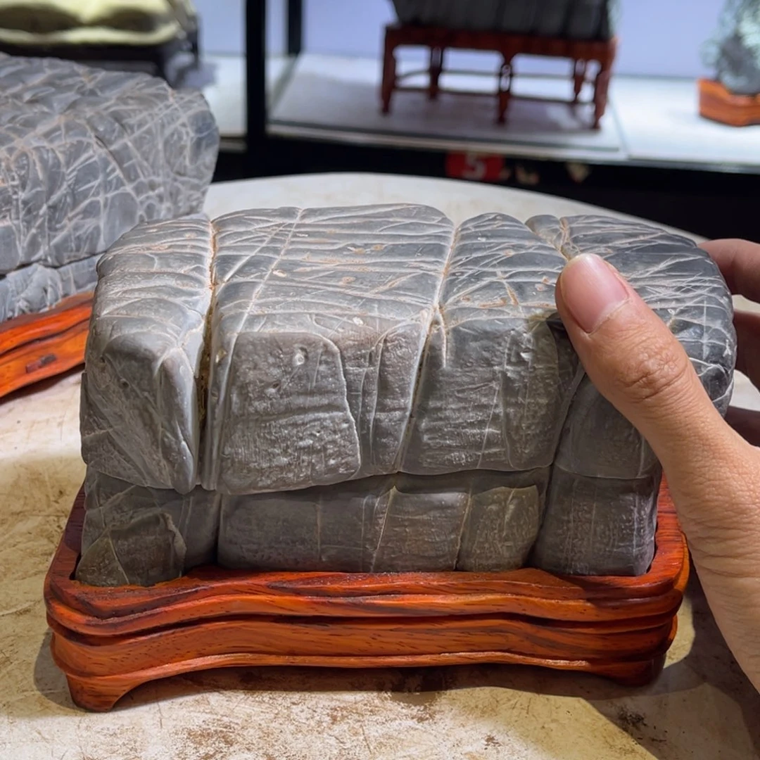 知***秋石材灵璧石青山小区业主的