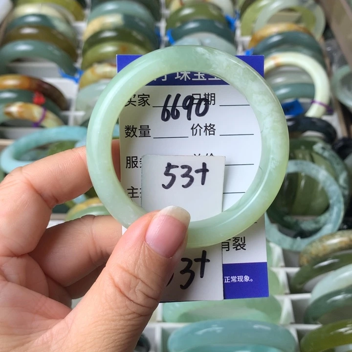 蛇纹石玉未镶嵌手镯6690