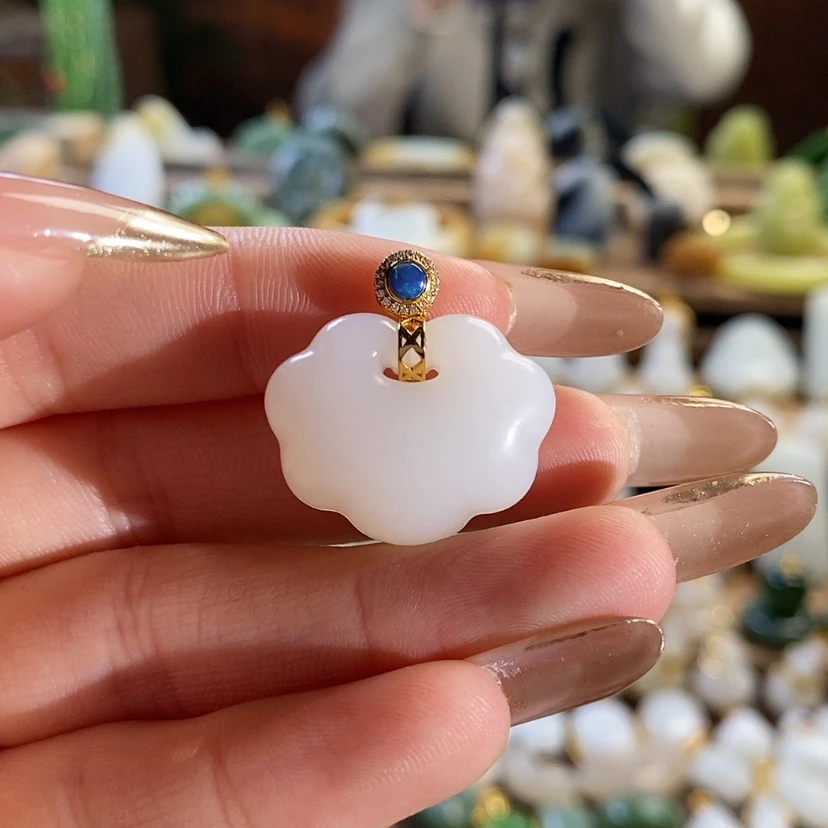 【闪购商品】和田玉吊坠18K金镶嵌