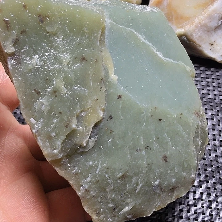 和田玉（糖玉）未镶嵌珠宝半成品