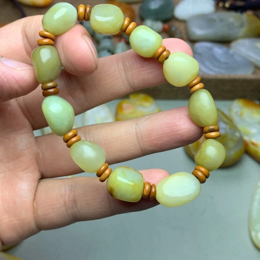 【闪购商品】颈饰未镶嵌和田玉