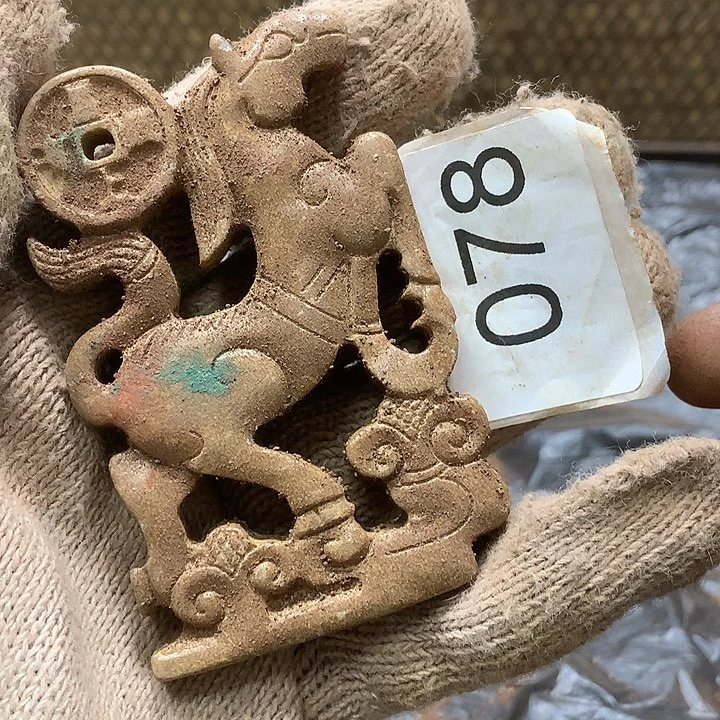 未镶嵌和田玉挂件