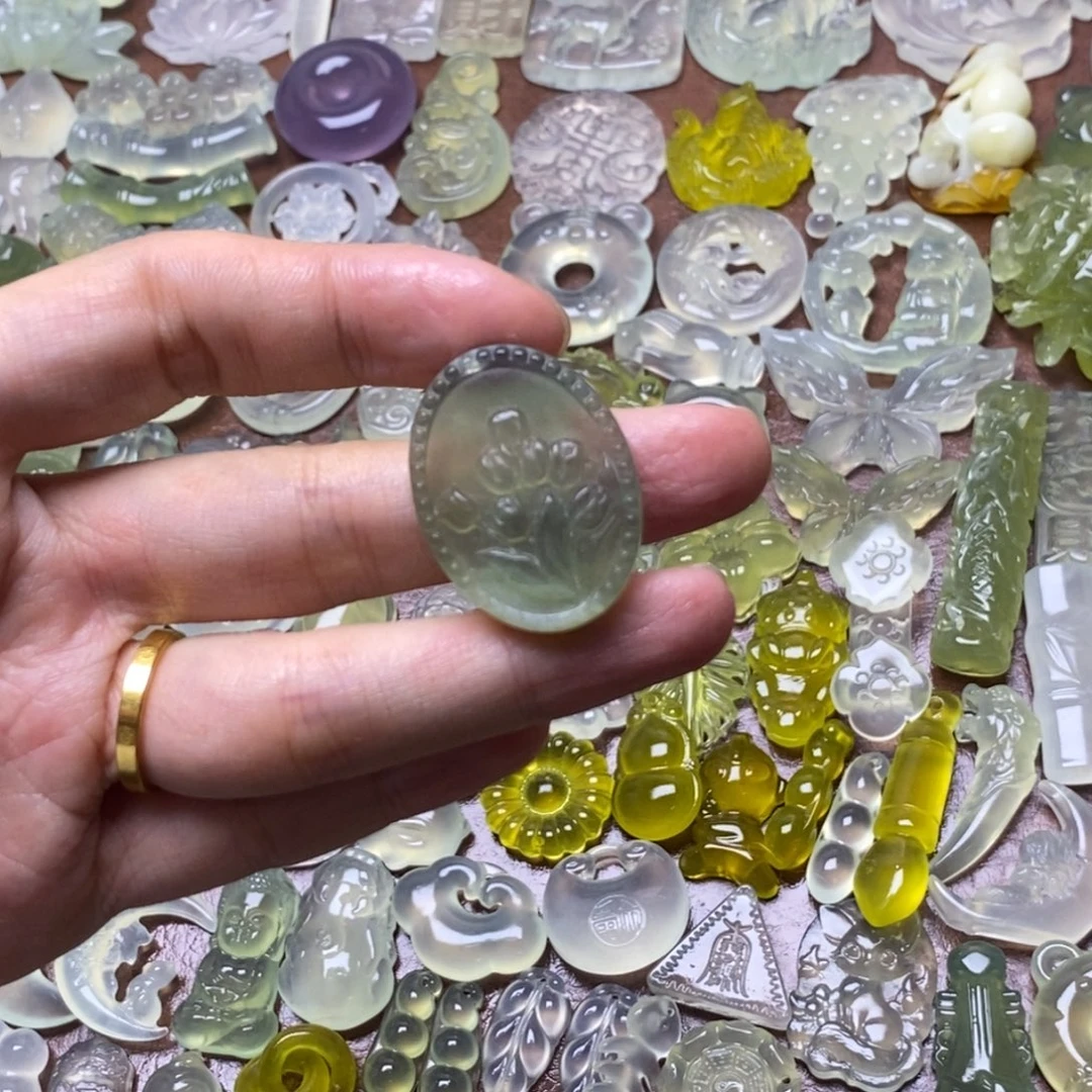 蛇纹石玉合金项链