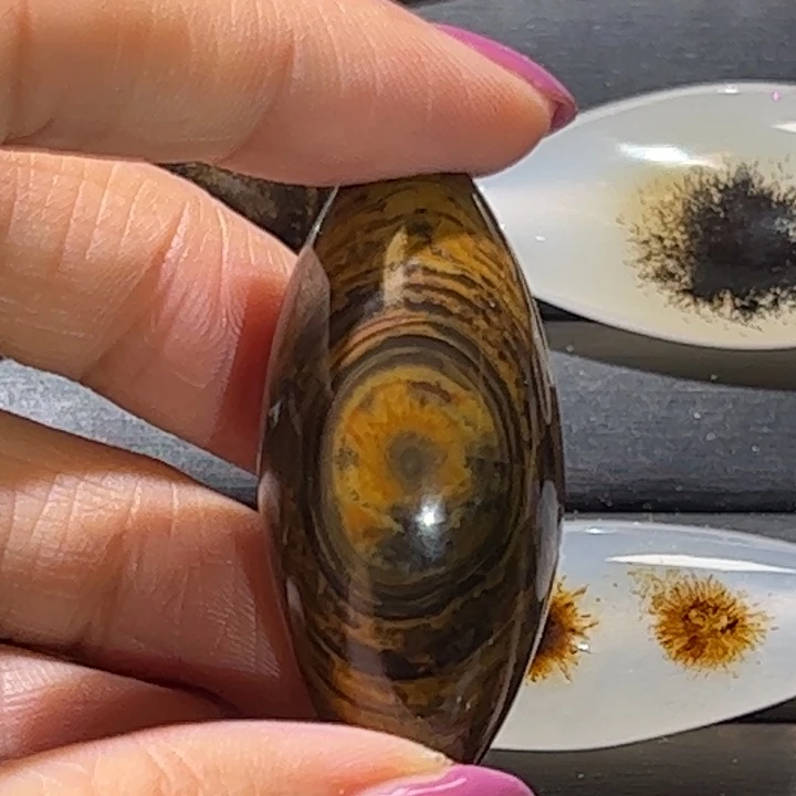玛瑙/玉髓未镶嵌颈饰