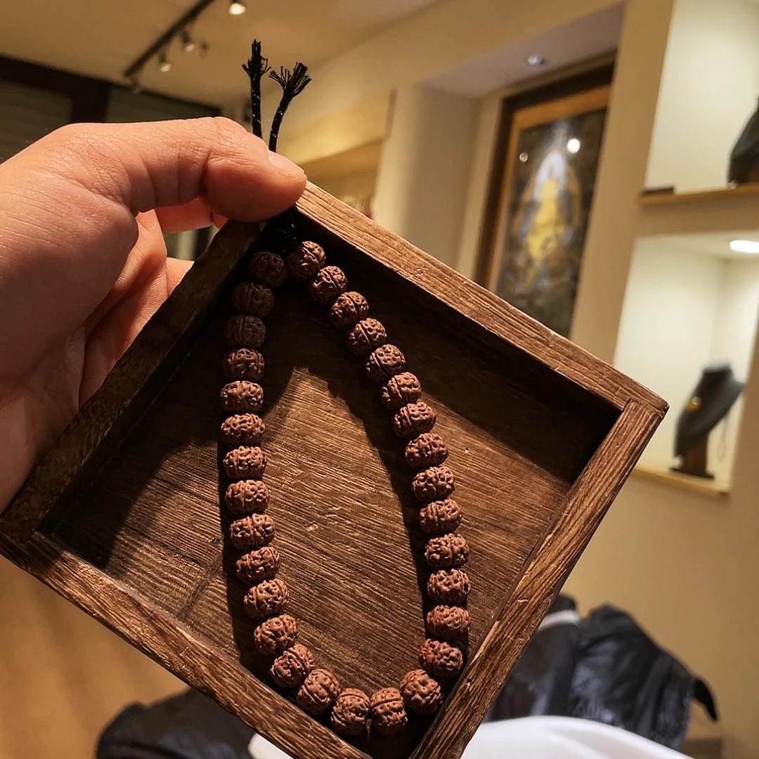 金刚菩提吊坠小*警基础款老树王手持