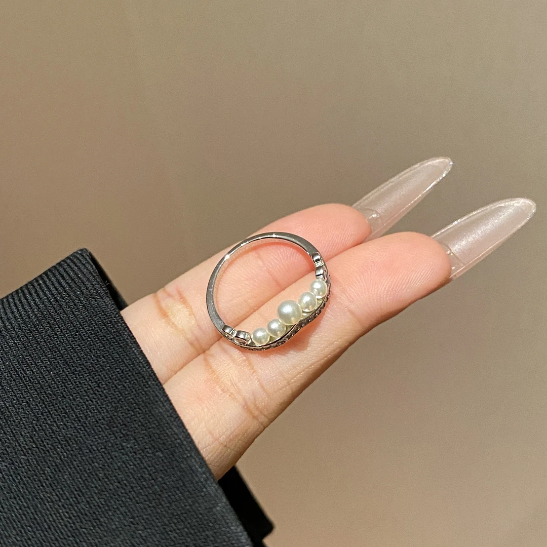 铜合金仿珍珠戒指 白色轻奢时尚窄版百搭中古戒指X1090